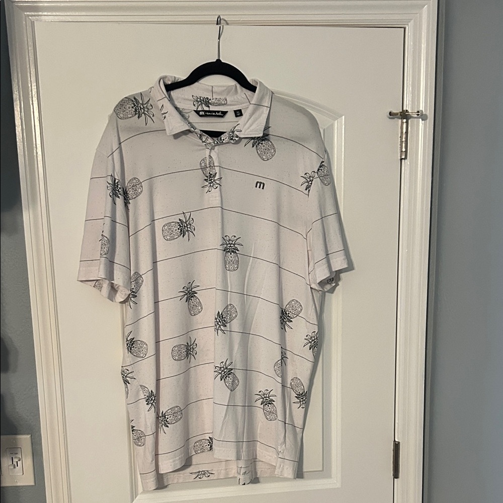 TravisMathew Men’s Golf Polo Shirt XXL– White w/ Black Pineapple Print